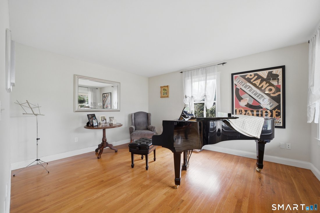House in Stamford, Connecticut, United States 4 - 18445911