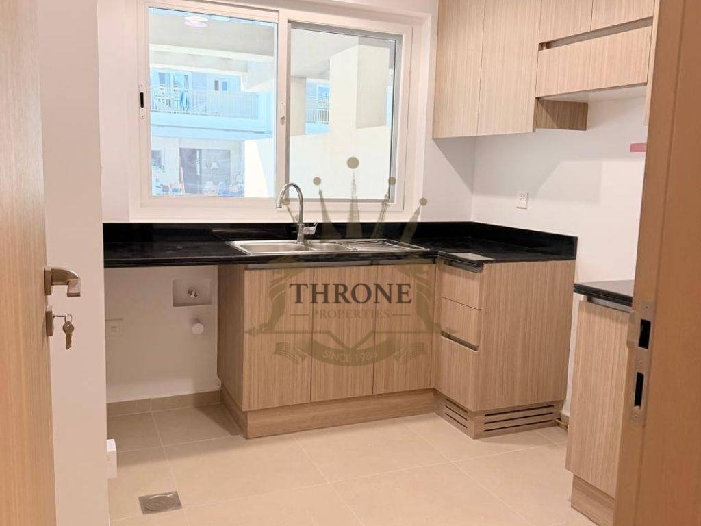 Townhouse in Damac Hills 2, Dubai, United Arab Emirates 4 - 18449682
