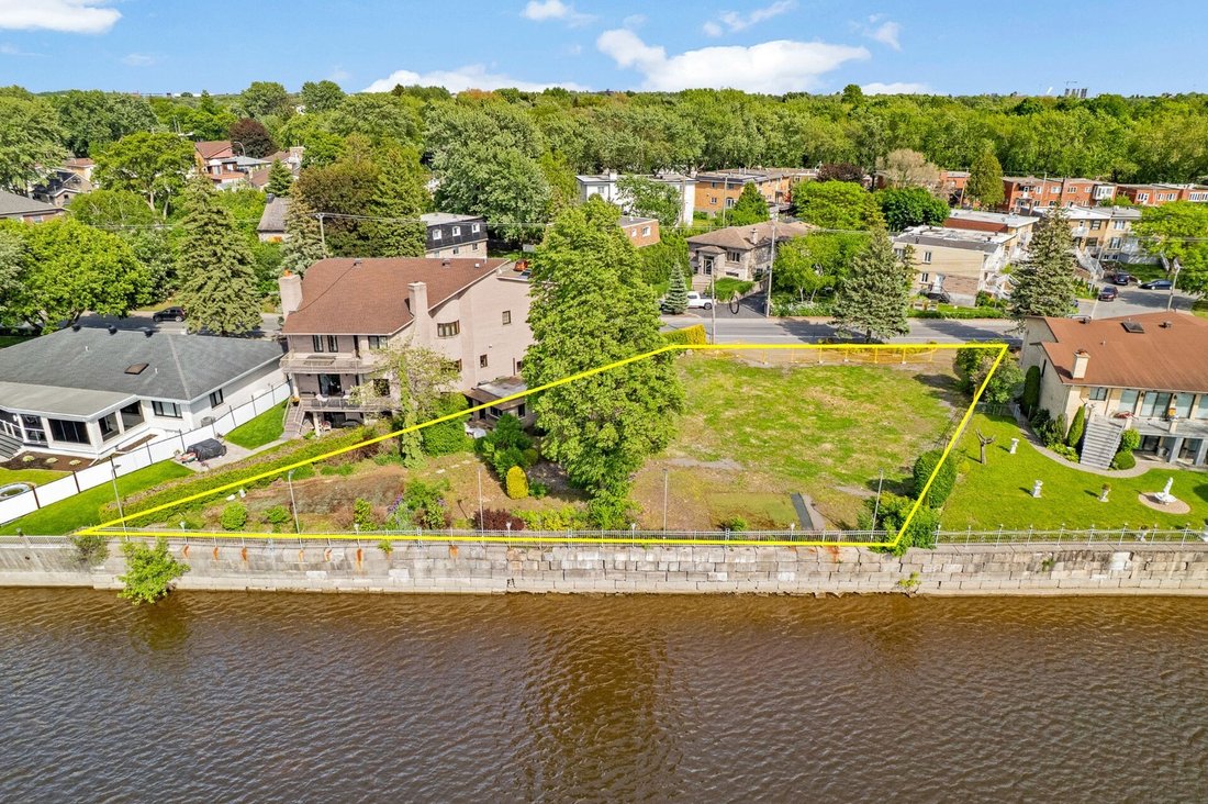 Land in Montreal, Quebec, Canada 1 - 18452243