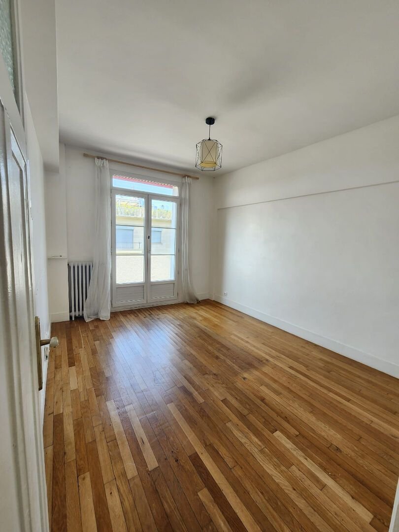Apartment in La Plaine des Sablons, Neuilly-sur-Seine, France 5 - 18447480