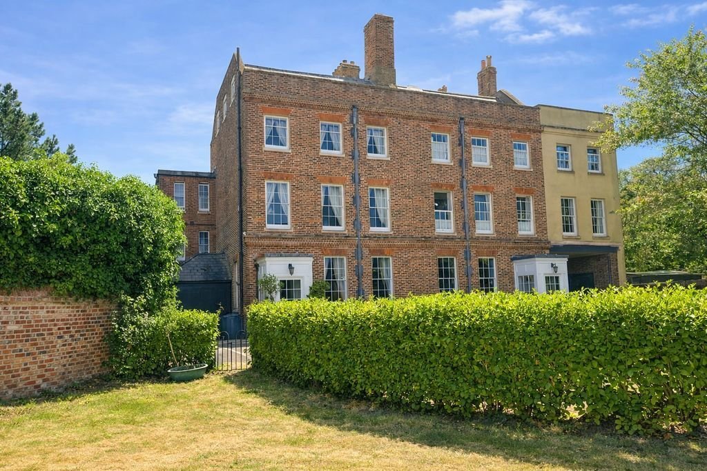 House in Haslar, Gosport, England 1 - 18446087