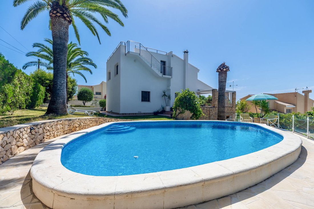 Villa in Calp / Calpe, Valencian Community, Spain 2 - 18237187