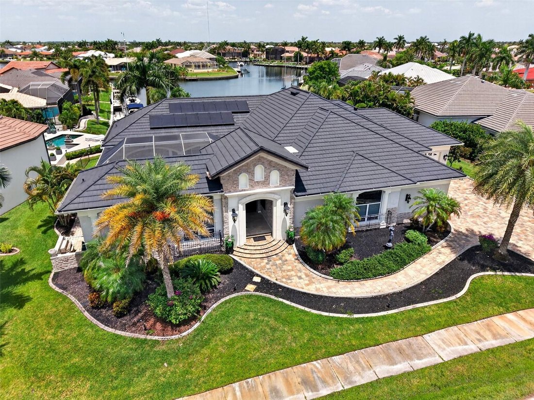 House in Punta Gorda, Florida, United States 1 - 18446513