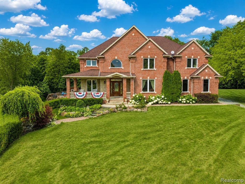 House in Holly, Michigan, United States 1 - 18446427