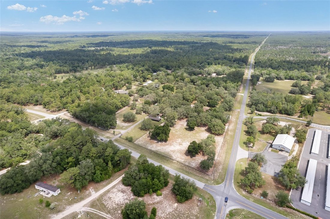 House in Morriston, Florida, United States 5 - 18446475