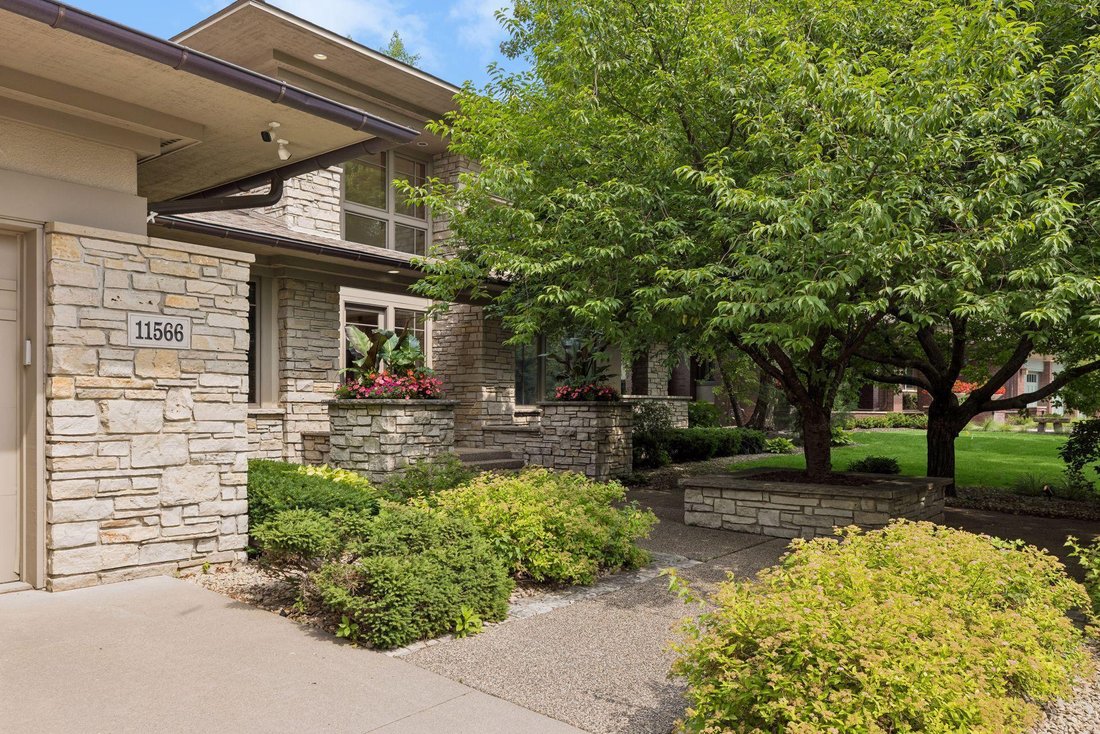 House in Minnetonka, Minnesota, United States 3 - 18447465