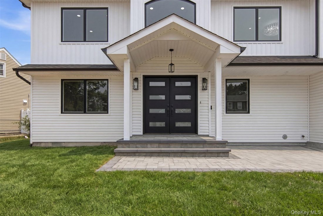 House in Syosset, New York, United States 3 - 18446335