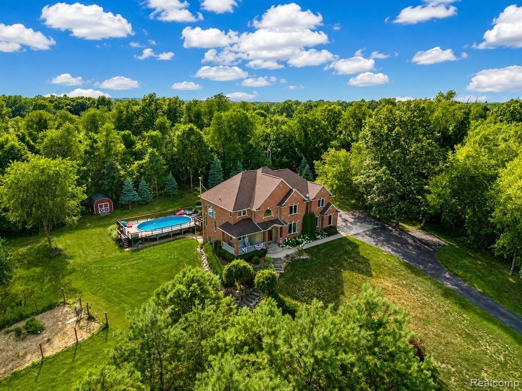 House in Holly, Michigan, United States 3 - 18446427
