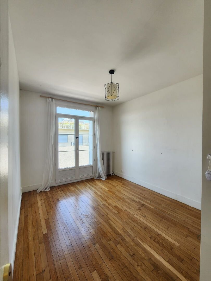 Apartment in La Plaine des Sablons, Neuilly-sur-Seine, France 2 - 18447480