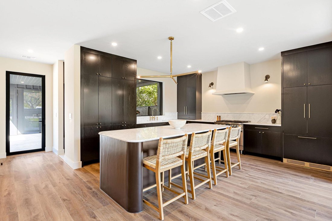 House in Austin, Texas, United States 4 - 18446670