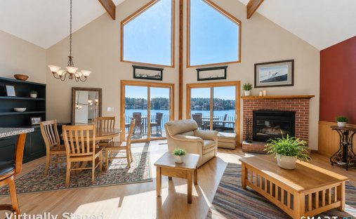 House in Thompson, Connecticut, United States 1