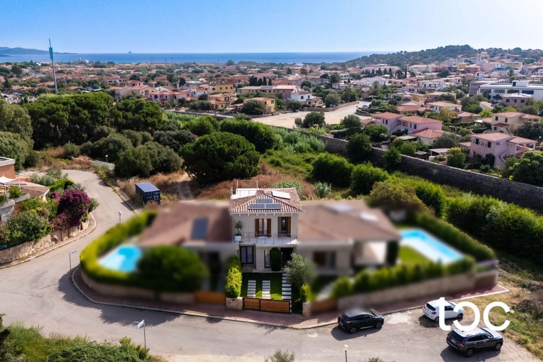Villa in San Teodoro, Sardinia, Italy 2 - 18446031