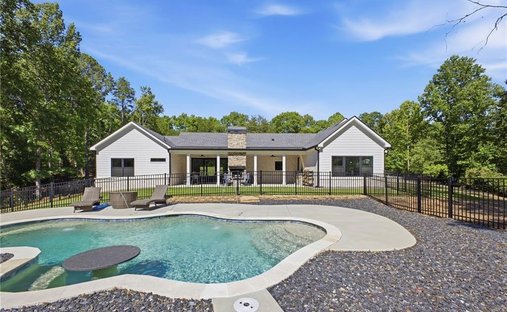 House in Fairmount, Georgia, United States 1