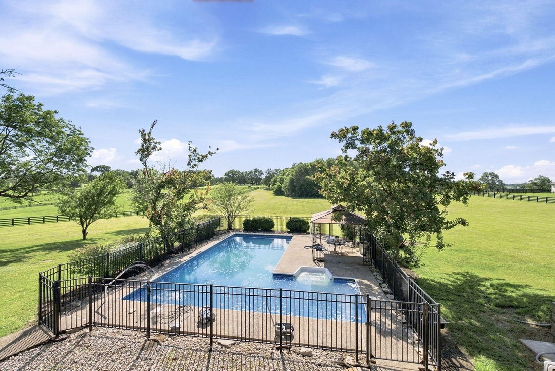 House in Nicholasville, Kentucky, United States 4 - 18446313