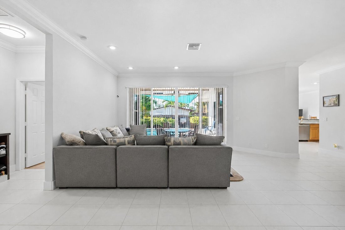 House in Deerfield Beach, Florida, United States 3 - 18446702