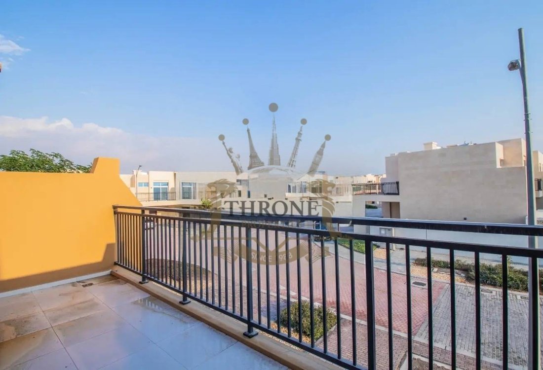 Townhouse in Damac Hills 2, Dubai, United Arab Emirates 1 - 18445996