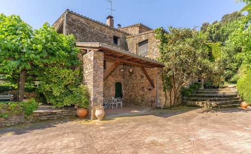 Landhaus in Madremanya, Katalonien, Spanien 1