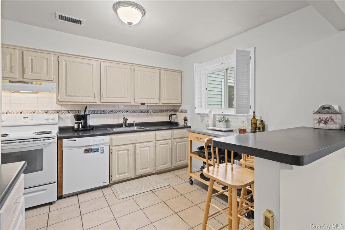 Condo in Bedford Hills, New York, United States 5 - 18448160