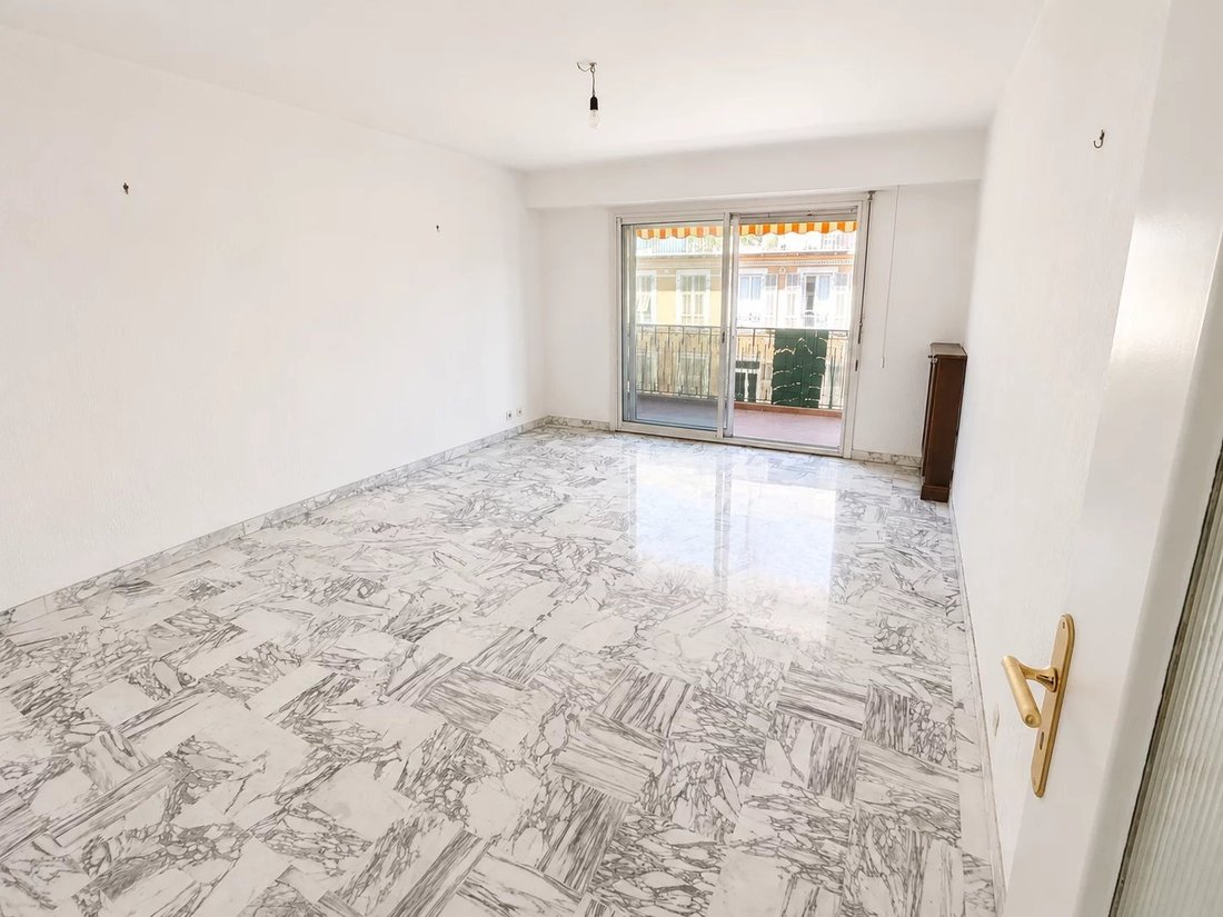 Apartment in Le Port, Nice, France 3 - 18451523