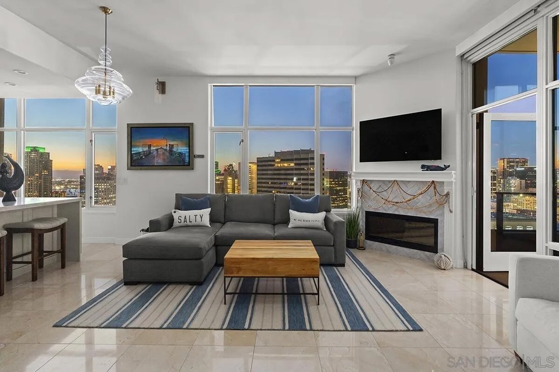 Condo in San Diego, California, United States 5 - 18449522