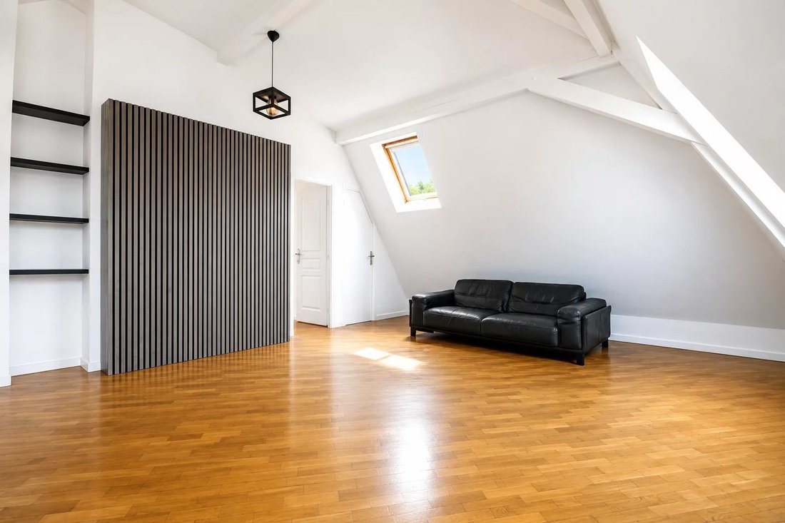 Apartment in Domaine National du Château, Versailles, France 4 - 18319751