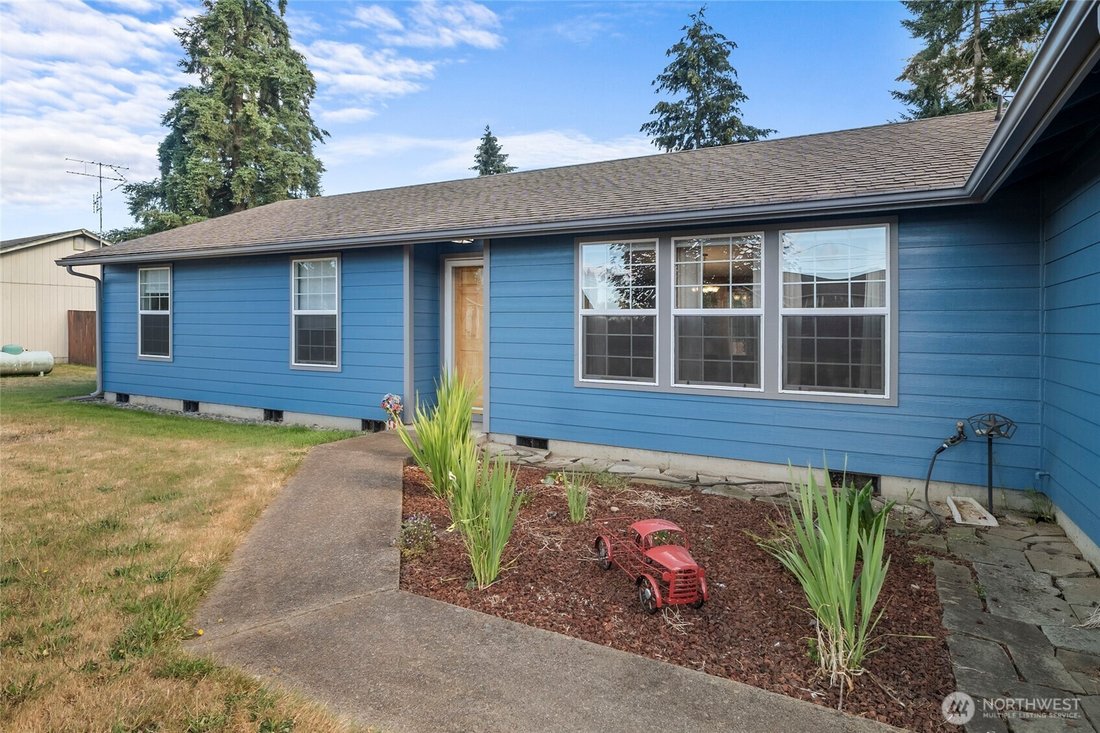 Rochester, Washington, United States 2 - 18447868