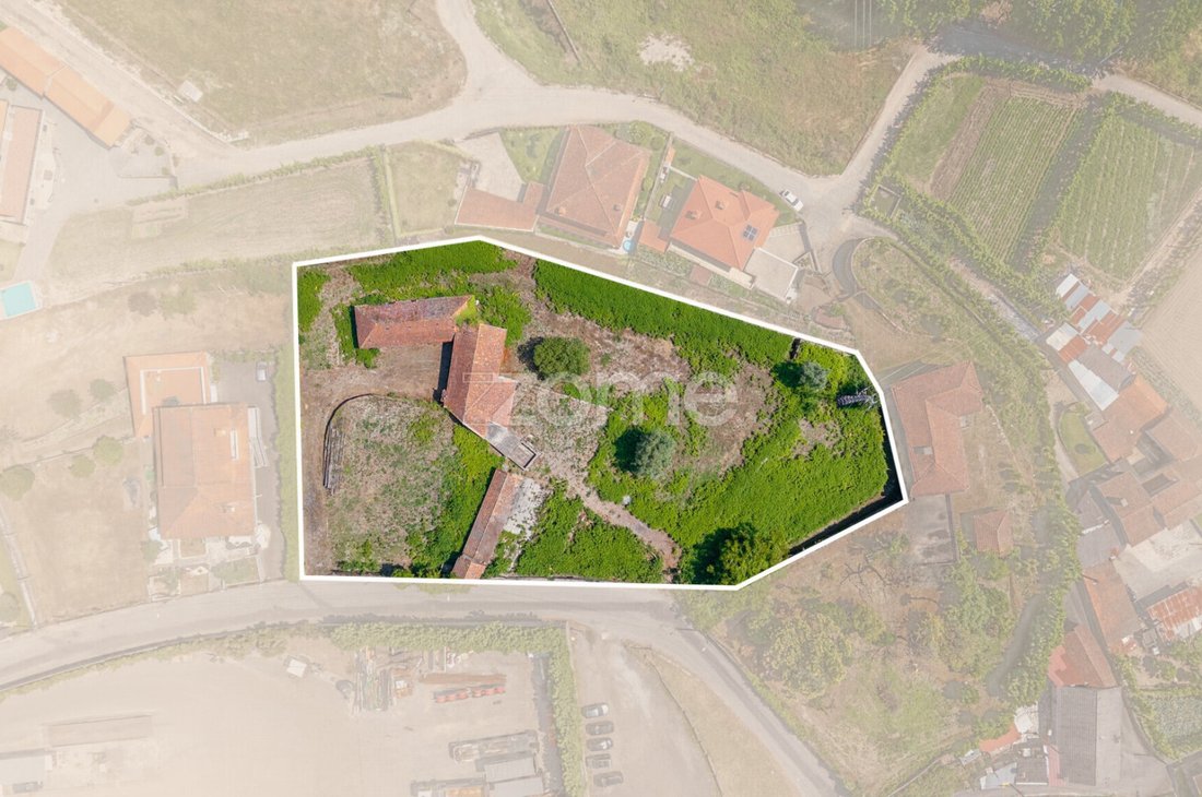 Finca in Selho Sao Lourenco e Gominhaes, Braga, Portugal 2 - 18451299