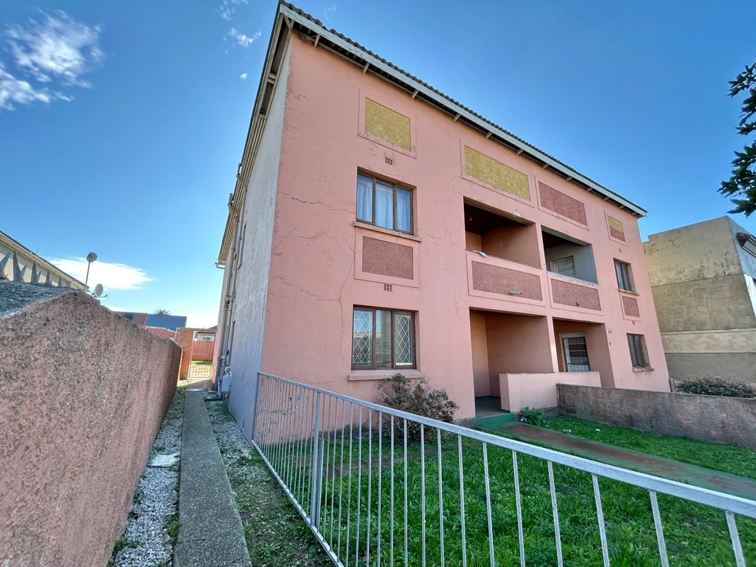 Apartment in North End, Eastern Cape, South Africa 5 - 18448423