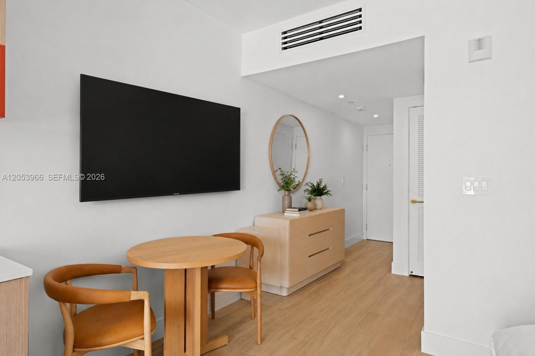 Condo in Miami, Florida, United States 5 - 18451403