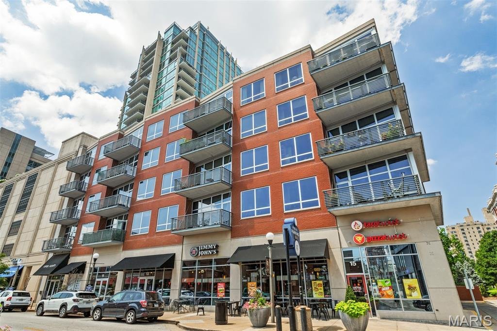 Condo in St. Louis, Missouri, United States 1 - 18449444