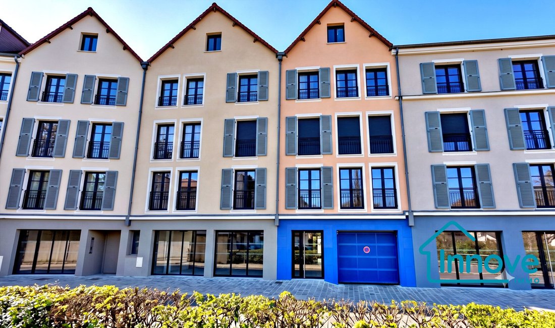 Haute Ville-Basse Ville, Chartres, France 4 - 16941979