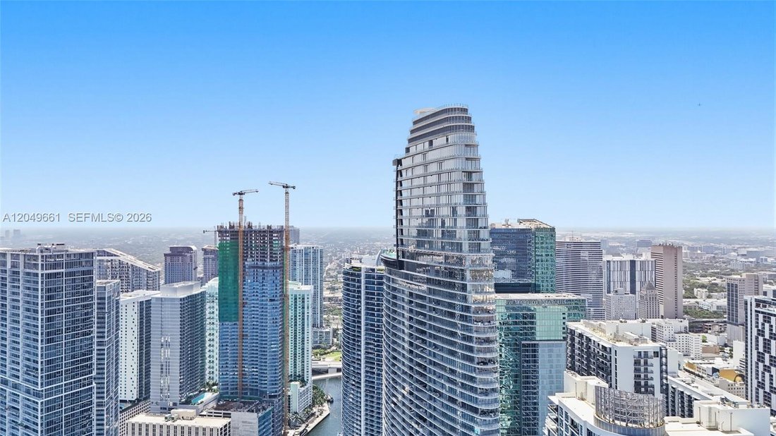 Condo in Miami, Florida, United States 4 - 18451375