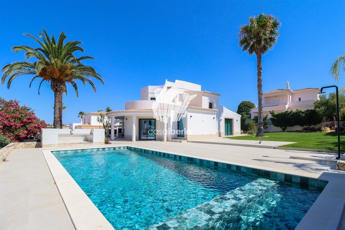 House in Carvoeiro, Algarve, Portugal 1 - 18449521
