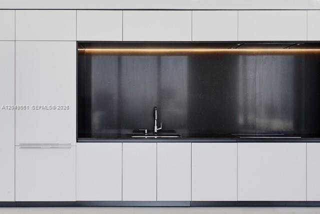 Condo in Miami, Florida, United States 5 - 18451375
