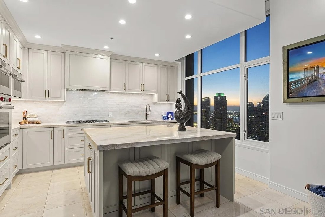 Condo in San Diego, California, United States 3 - 18449522