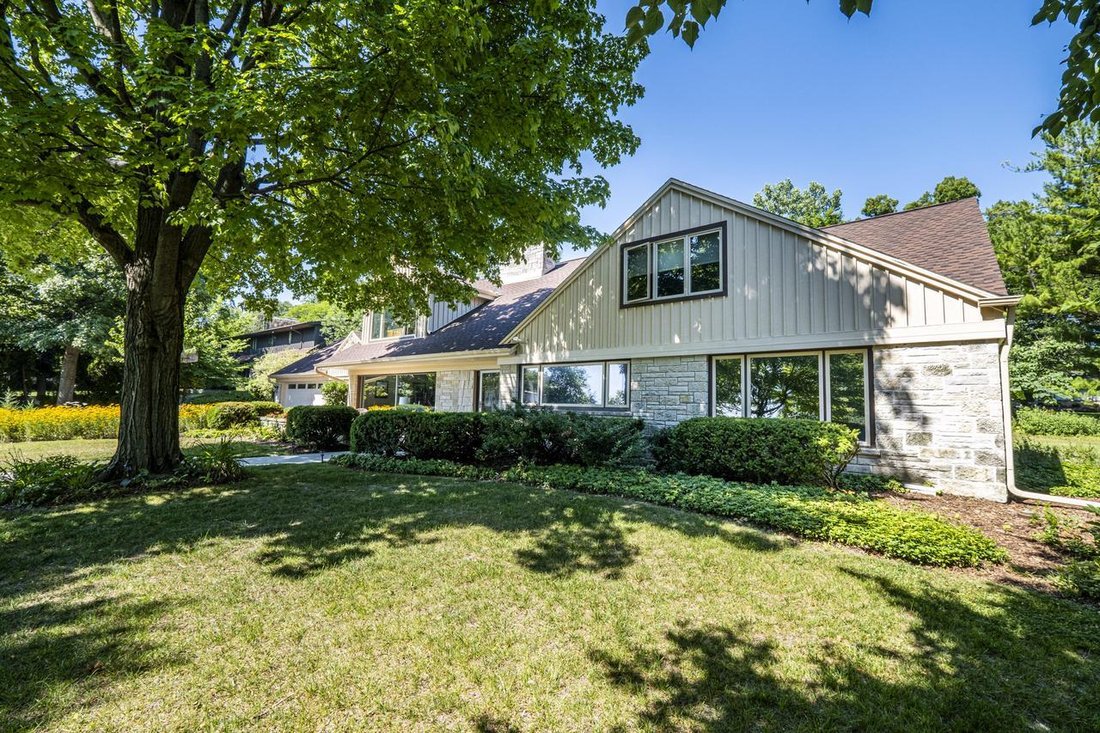 House in Brookfield, Wisconsin, United States 2 - 18449198