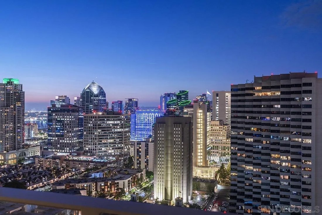 Condo in San Diego, California, United States 5 - 18449522