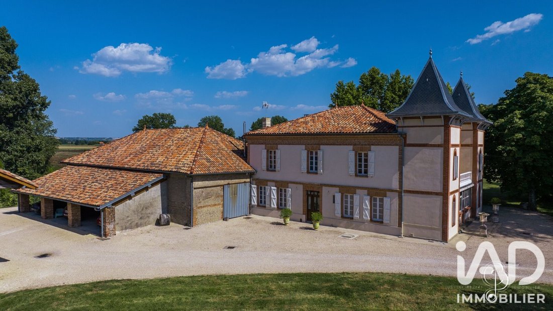 House in Labastide-Saint-Pierre, Occitania, France 4 - 18438655