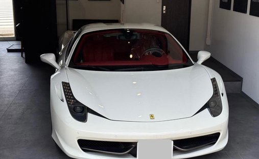 2017 Ferrari 458 Spider  in Shinjuku city, Japan 1