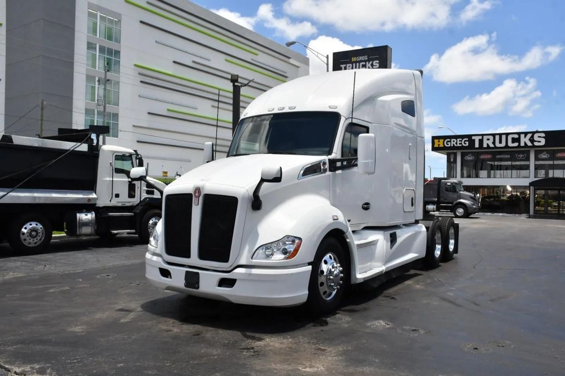 2021 Kenworth T600 T680 Aerodynamic in Miami, FL, United States 1 - 18451721