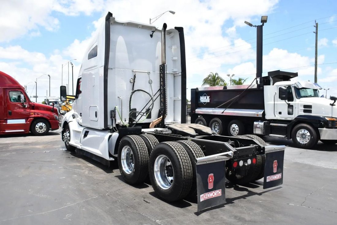 2021 Kenworth T600 T680 Aerodynamic in Miami, FL, United States 4 - 18451721