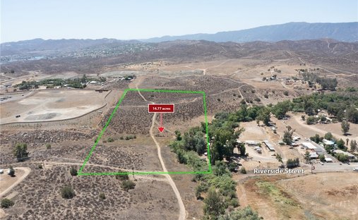 Land in Lake Elsinore, California, United States 1