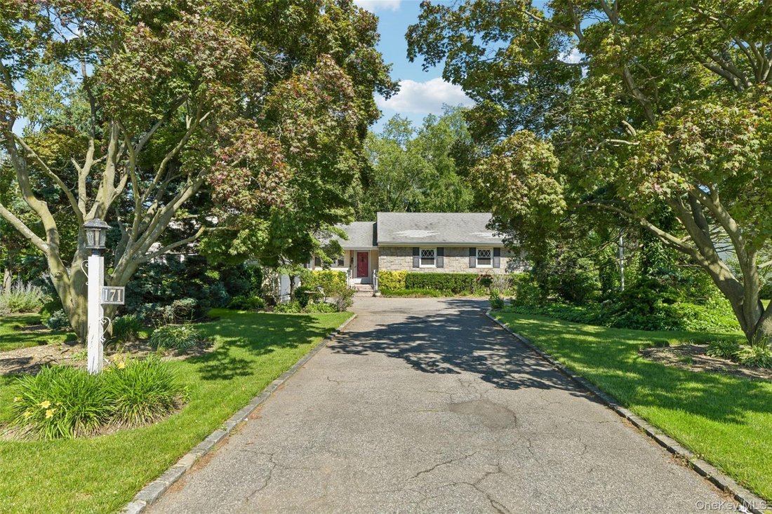 House in Garden City, New York, United States 2 - 18452222