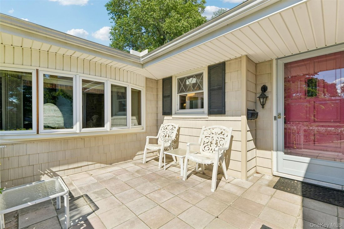House in Garden City, New York, United States 5 - 18452222