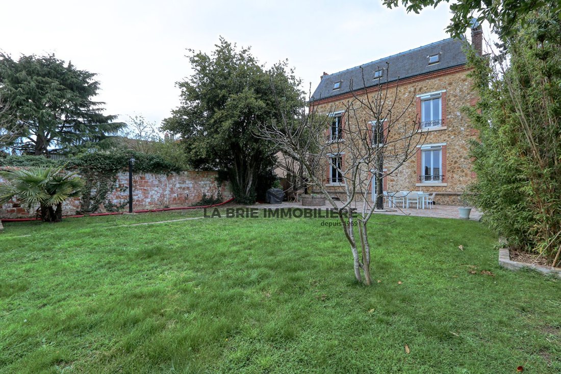 House in Les Sablons, Villecresnes, France 5 - 18452552