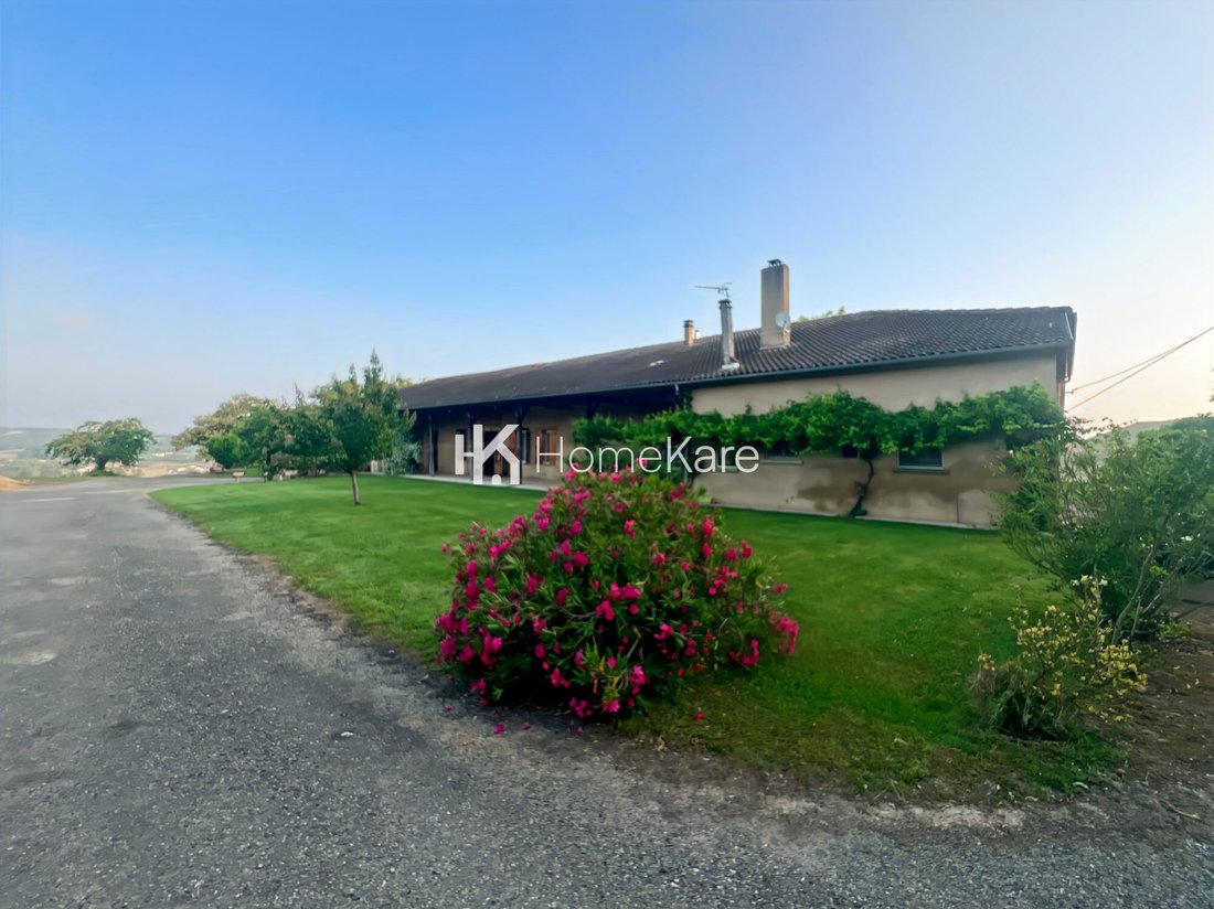Farm Ranch in L'Isle-en-Dodon, Occitania, France 3 - 18452445