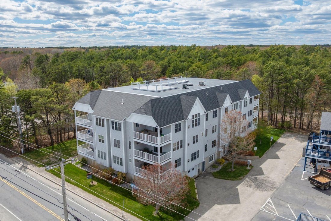 Condo in Old Orchard Beach, Maine, United States 1 - 18452201