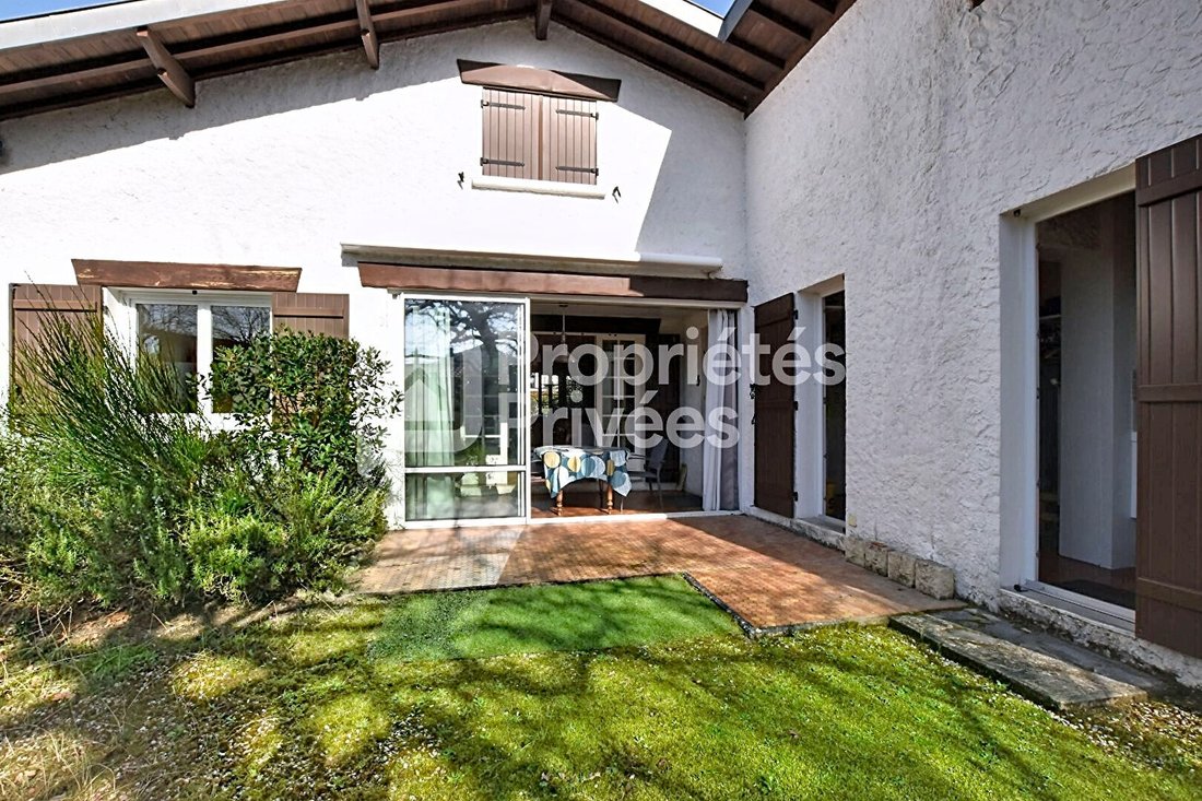 Villa in Nord Est, Andernos-les-Bains, France 2 - 18185600