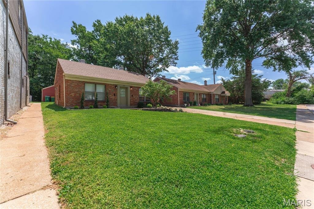 Webster Groves, Missouri, United States 5 - 18453319