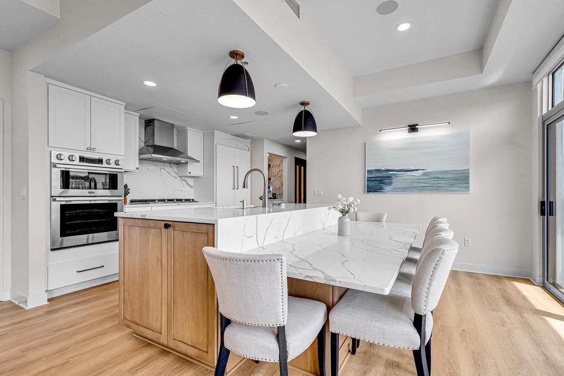 Condo in Milwaukee, Wisconsin, United States 1 - 18452885